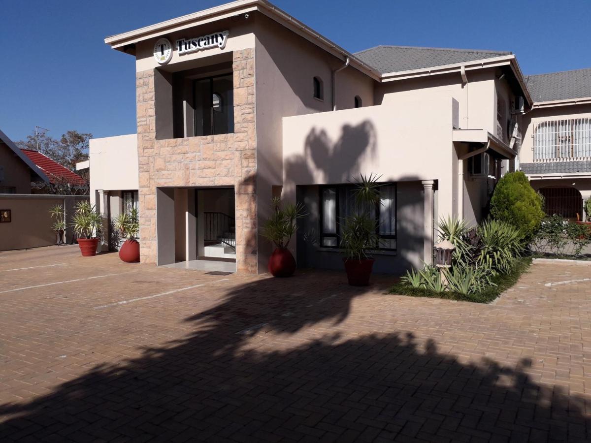 Tuscany Vryburg מראה חיצוני תמונה