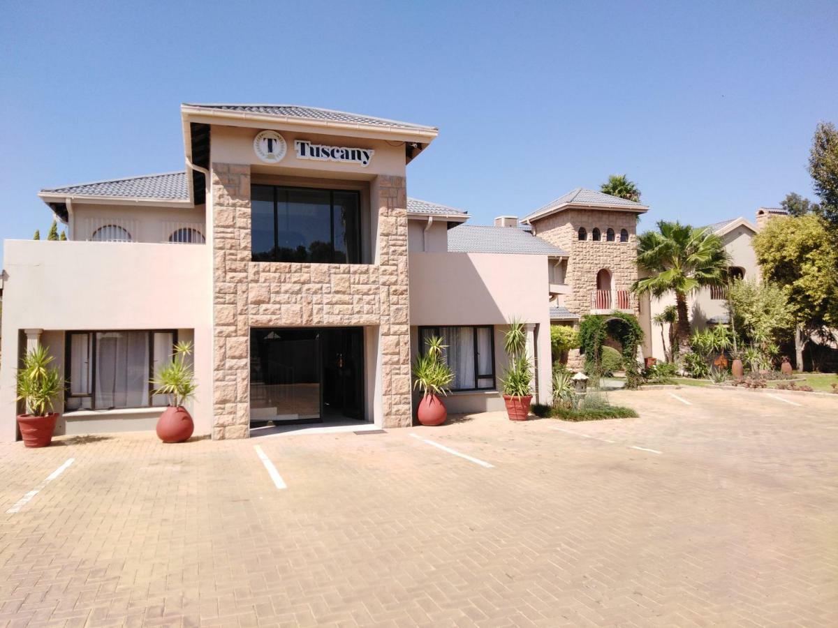 Tuscany Vryburg מראה חיצוני תמונה