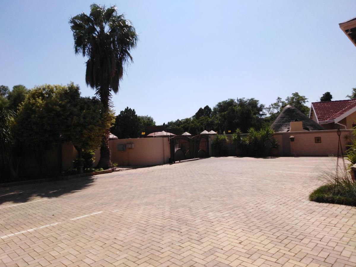 Tuscany Vryburg מראה חיצוני תמונה