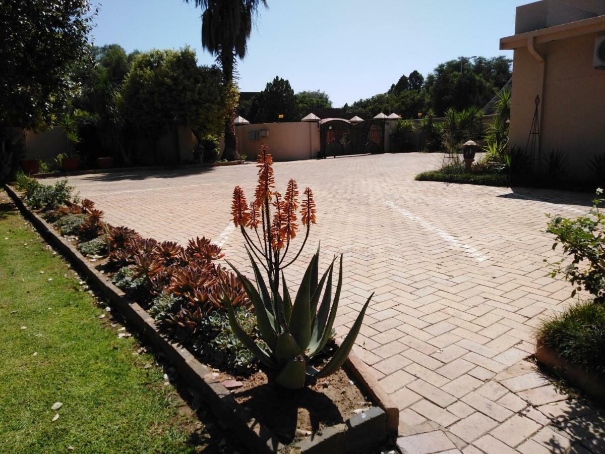 Tuscany Vryburg מראה חיצוני תמונה